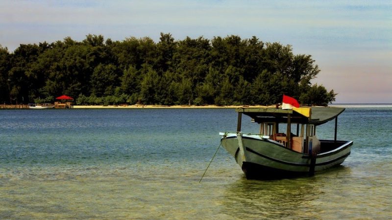 Tarif Wisata ke Karang Beras Kepulauan Seribu